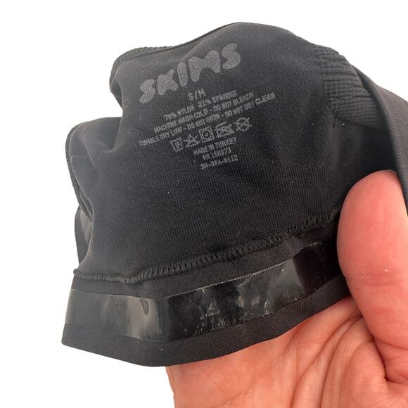 Skims Seamless Sculpt Black Onyx Bralette Size Small / Medium - Picture 3 of 3